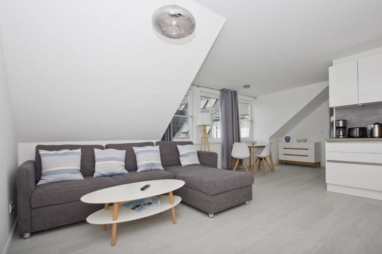 Ferienwohnung Mit Meerblick Und Gartennutzung - Haus Inselwind Fewo Meerstrand Gross Zicker Екстер'єр фото